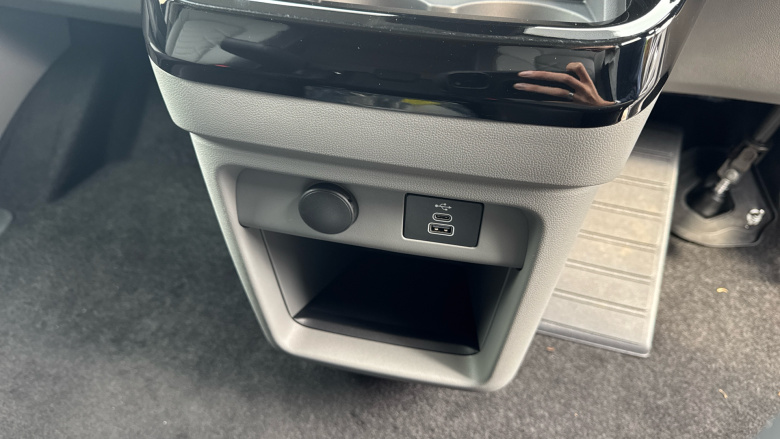 Ford Tourneo Custom 340 L1 Electric Rwd 160kW 65kWh H1 Titanium X 8 seater Auto